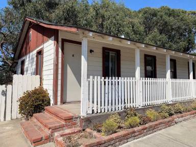 Main picture of 1225 Military Ave