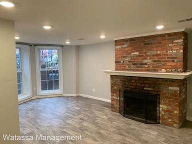 Main picture of 714 9th St SE