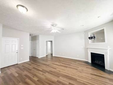 Main picture of 3054 Candlelight Dr