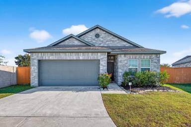 Main picture of 2422 Agassiz Dr