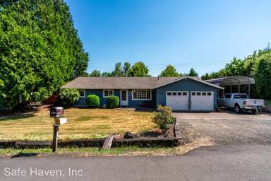 Main picture of 2752 Robinhood Ln NW