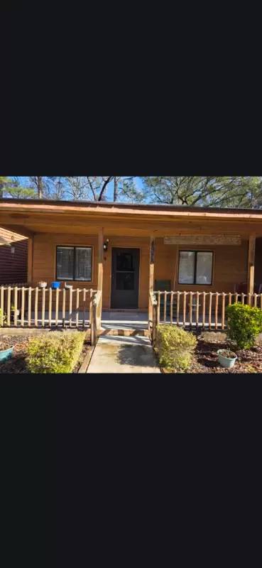 Main picture of 4365 Lakeside Dr