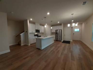 Main picture of 841 Longleaf Ln