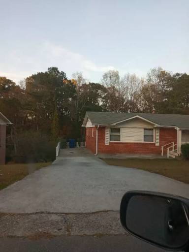 Main picture of 4021 Cornell Blvd SW