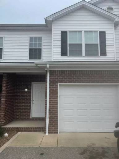 Main picture of 214 Moss Creek Ave