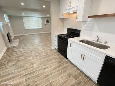 Main picture of 7771 Philbin Ave