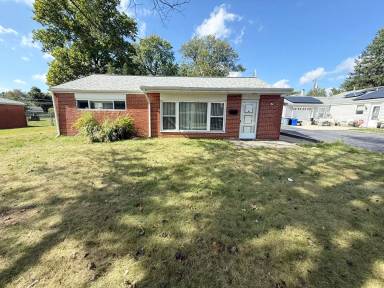 Main picture of 13 Laurel Ln
