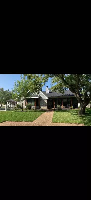 Main picture of 1506 Oak Hollow Dr