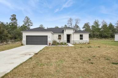 Main picture of 393 Marion Oaks Golf Rd