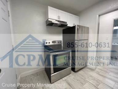 Main picture of 300 NE 4th St