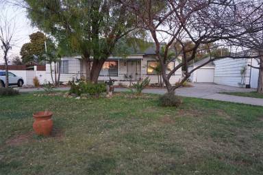 Main picture of 1821 Palm Ave