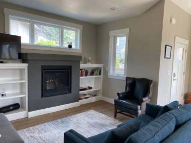 Main picture of 1921 NW Monterey Mews