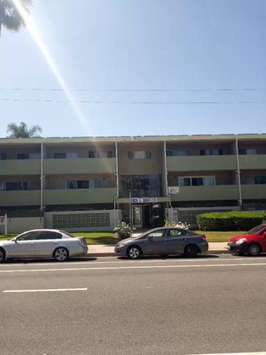 Main picture of 1826 E Badillo St