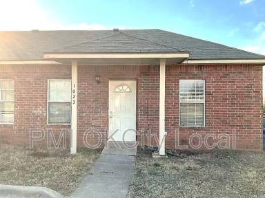 Main picture of 1023 Shady Creek Cir