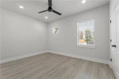 Main picture of 521 Baby Bear Dr