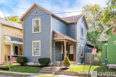 Main picture of 28 Park Dr