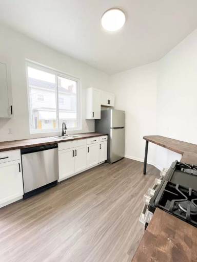 Main picture of 807 Eureka St