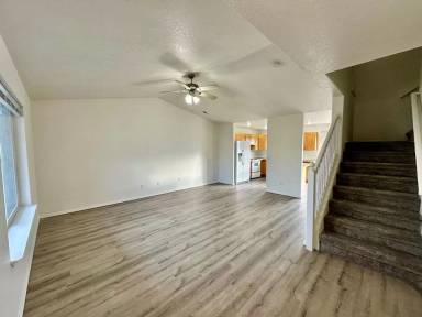 Main picture of 1426 W Coral Dr