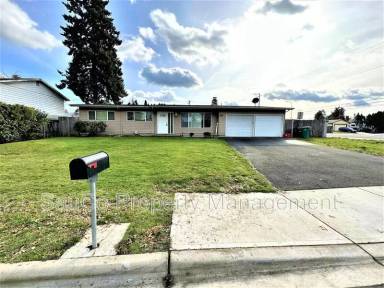 Main picture of 19750 SW Pike St