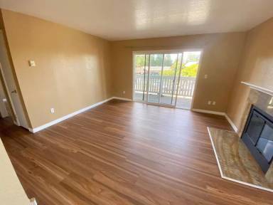 Main picture of 26815 Hayward Blvd