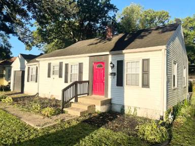 Main picture of 4518 N Longworth Ave
