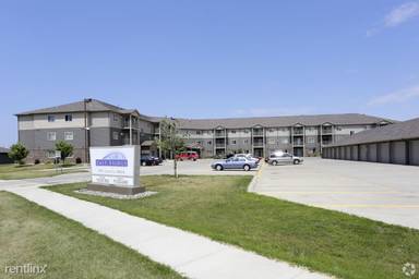 Main picture of 1951 Dakota Dr N