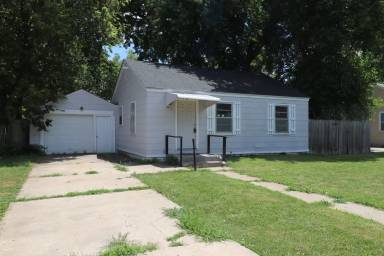 Main picture of 1617 N Madison St