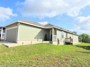 Main picture of 1031 Magrum Way