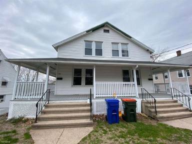 Main picture of 219 S Orchard St