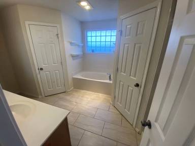 Main picture of 6704 86th St