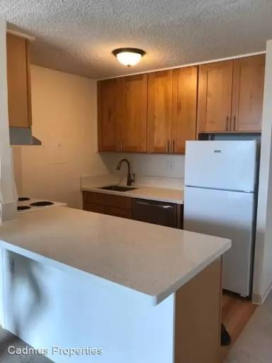 Main picture of Pearlridge Gardens & Tower