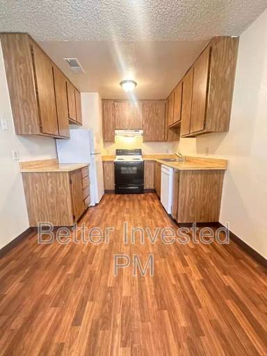 Main picture of 745 S Dora St