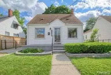 Main picture of 14821 Russell Ave