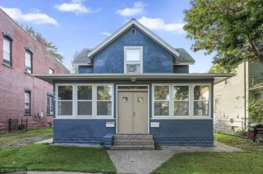 Main picture of 694 Wilson Avenue