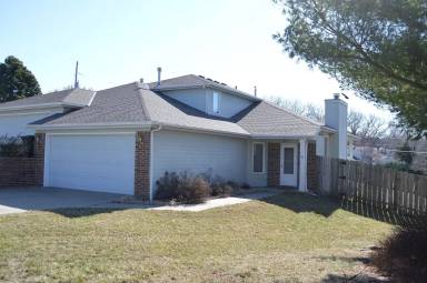 Main picture of 2000 Estella Dr