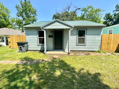 Main picture of 1025 N Florence Pl