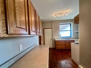 Main picture of 611 N Riverfront Dr