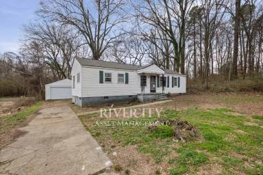 Main picture of 2185 Slocum Ave