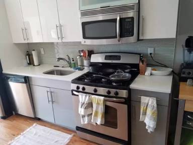 Main picture of 149 Conselyea St