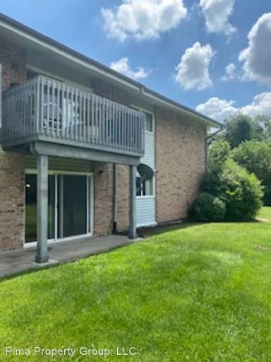 Main picture of 16W625 Mockingbird Ln