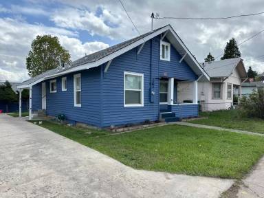 Main picture of 1670 Portland St