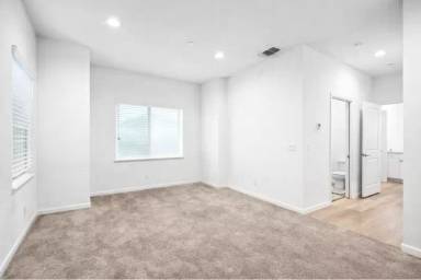 Main picture of 5509 Malibu Palm Ct