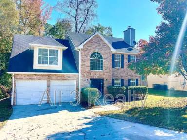 Main picture of 2024 Smithfield Ave