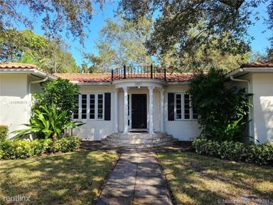 Main picture of 3801 Segovia St