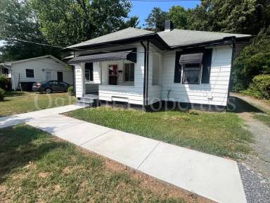 Main picture of 3905 Indiana Ave