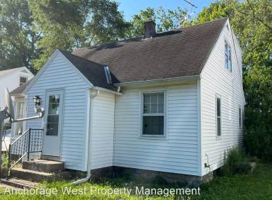 Main picture of 504 W 21st St