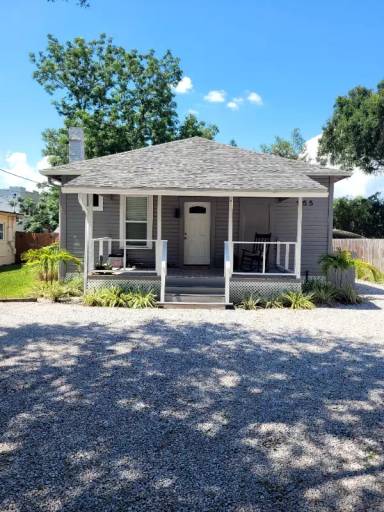 Main picture of 955 Aragon Ave