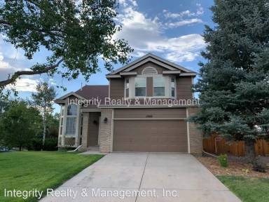 Main picture of 15969 Hedgeway Dr