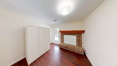 Main picture of 111 NE Brookwood Pl