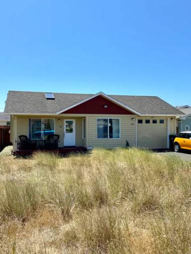 Main picture of 1981 NW Admiralty Cir